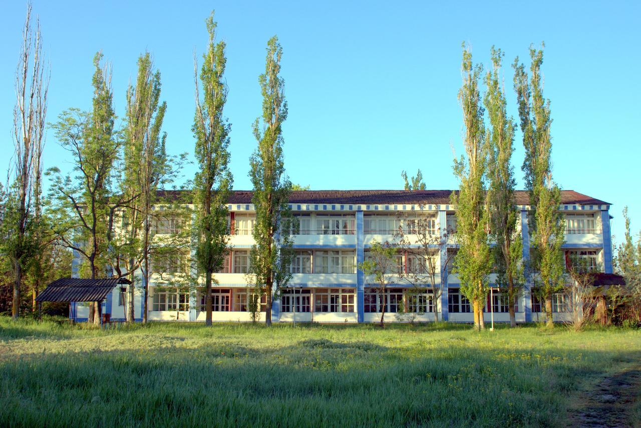 Neptun-2 Hotel Kobleve Eksteriør billede